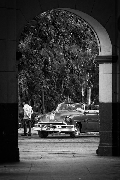 Havana Through the Archway Print