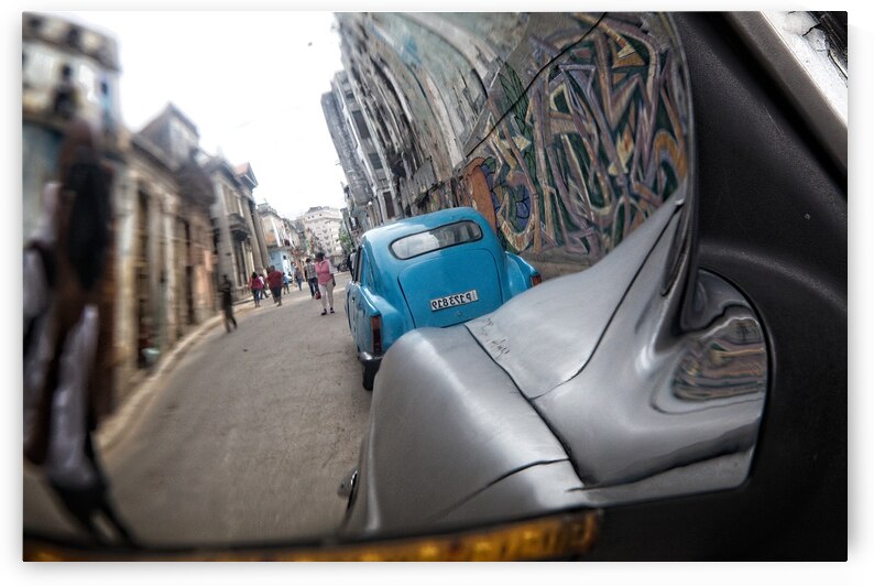 Reflection of Havana by Chirag Pandya